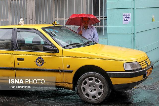 معرفی تاکسی های غیرفعال در روزهای بارندگی به 1888 معرفی تاکسی های غیرفعال در روزهای بارندگی به 1888